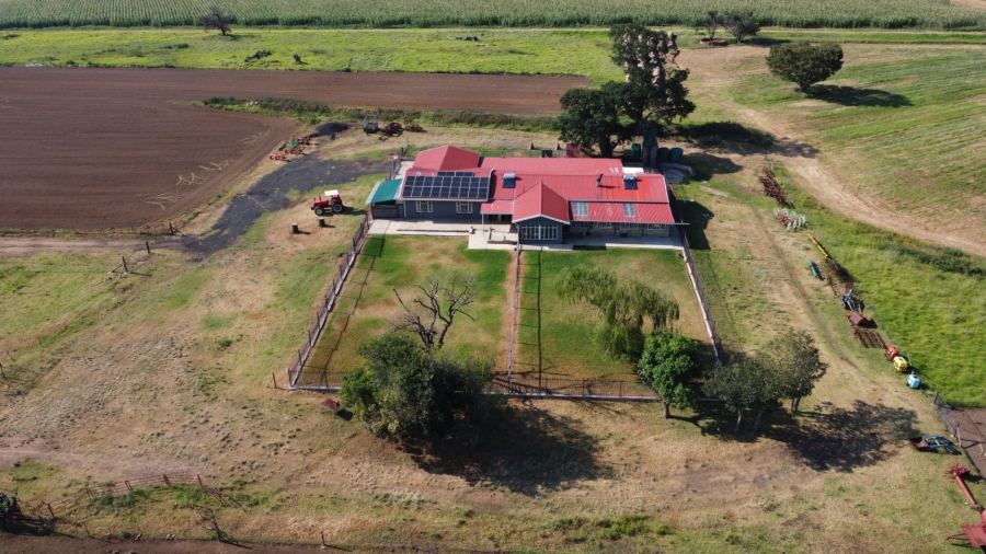 5 Bedroom Property for Sale in Bethlehem Rural Free State